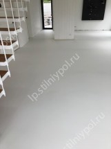 Однотонные полы в квартире, матовые и глянцевые, цвет может быть любой по RAL.